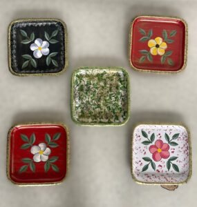 Hand-painted Metal Tray / Wall decor plate - Square small