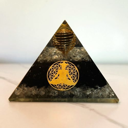 Edelstein Orgonitpyramide GÇô individuelle Anpassung m+¦glich - Orgonite Pyramid